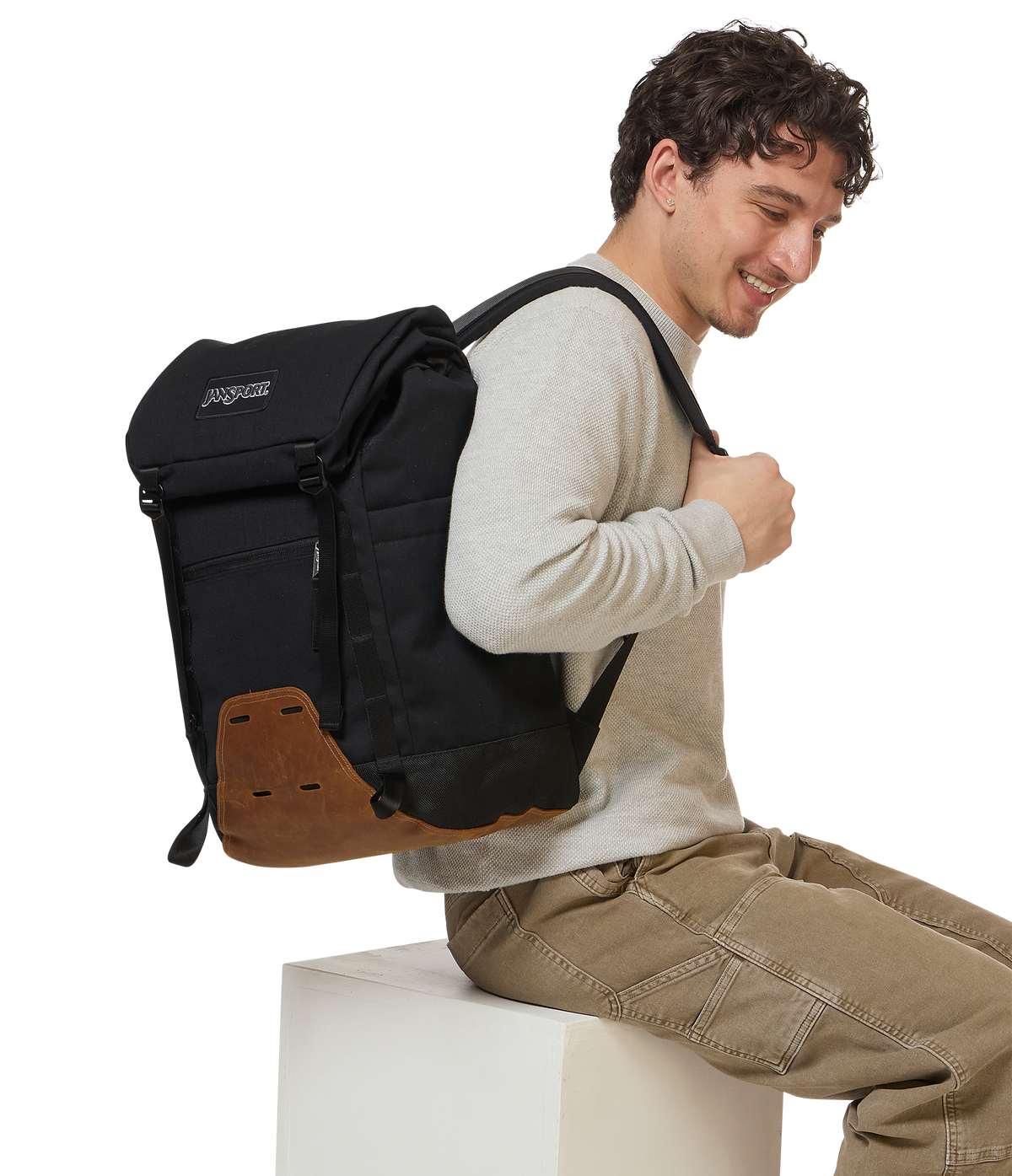 cruiser-rucksack-a6 JS0A86EP008-MODEL.png